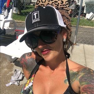 Meet your Posher, Laura