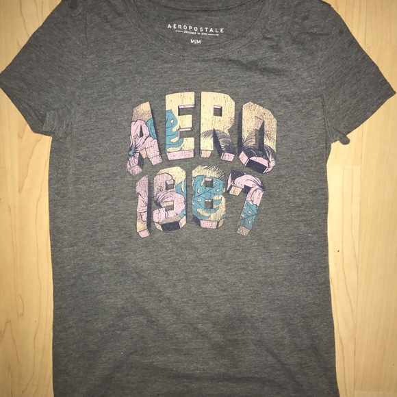 Aeropostale T-Shirt - Picture 3 of 3