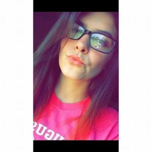 Meet your Posher, Felicity