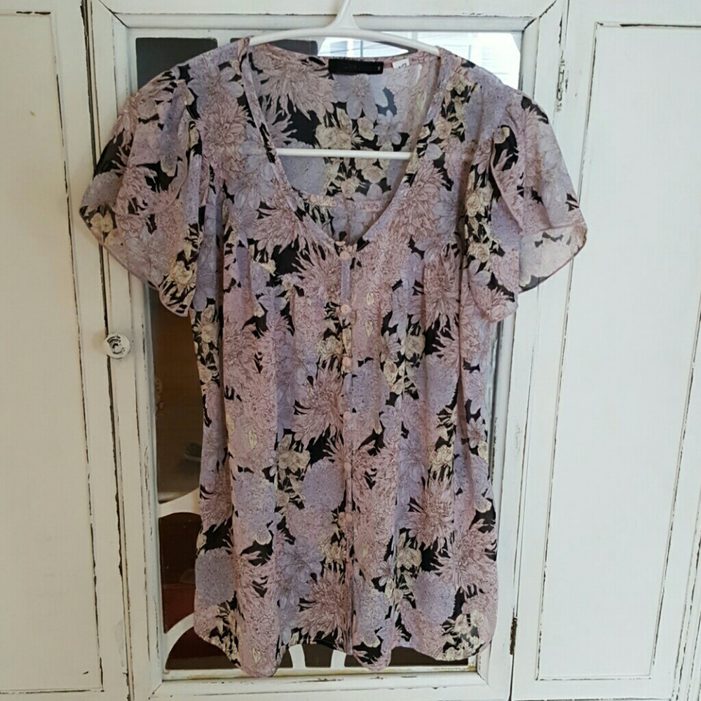 Lux Floral Button Up Blouse EEUC!