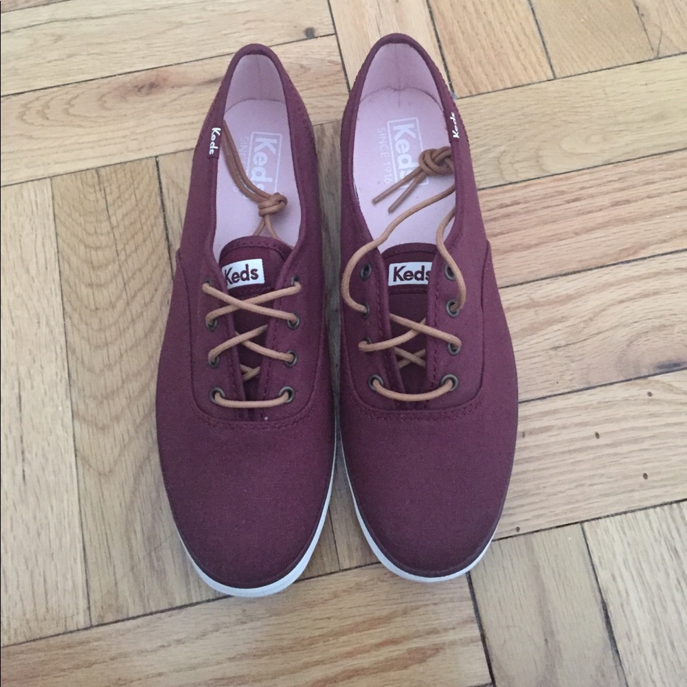 NWOT Burgundy Keds
