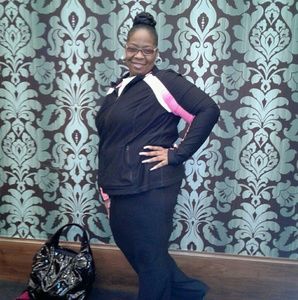 Meet your Posher, Anika