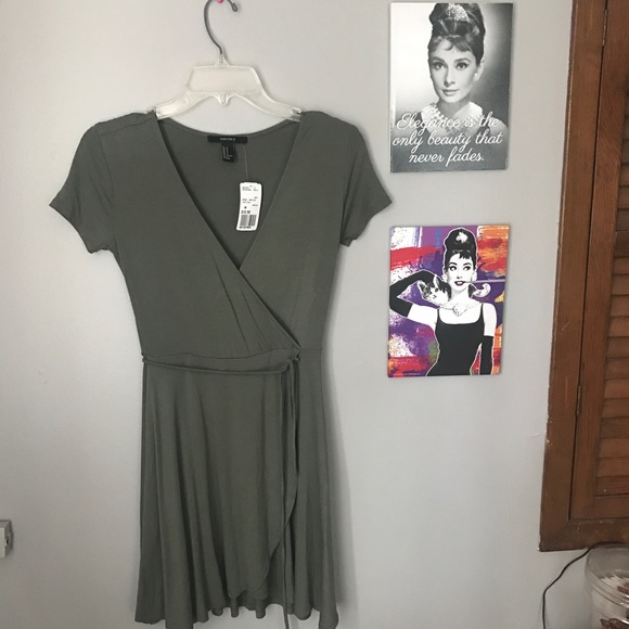 Green Wrap Up Dress - Picture 1 of 3