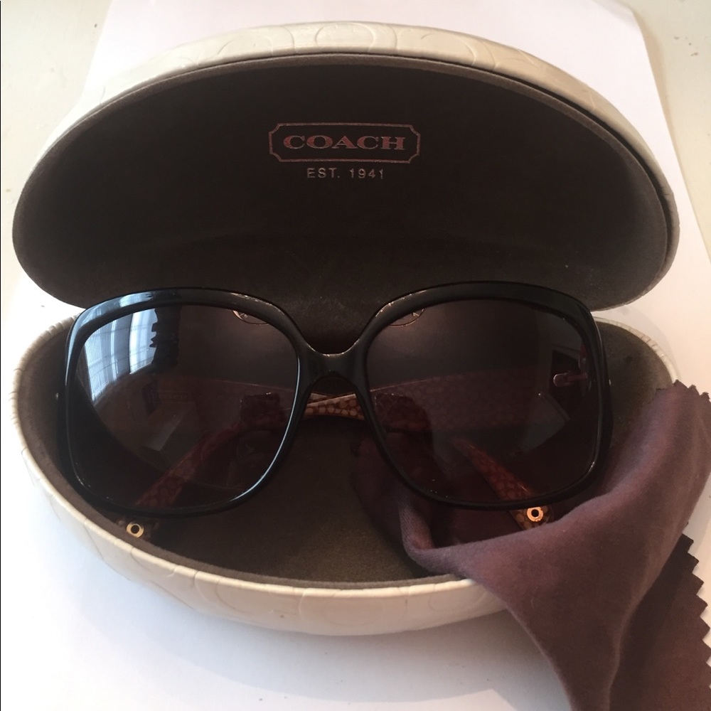 Coach Scarlet Tortoise Sunglasses S809