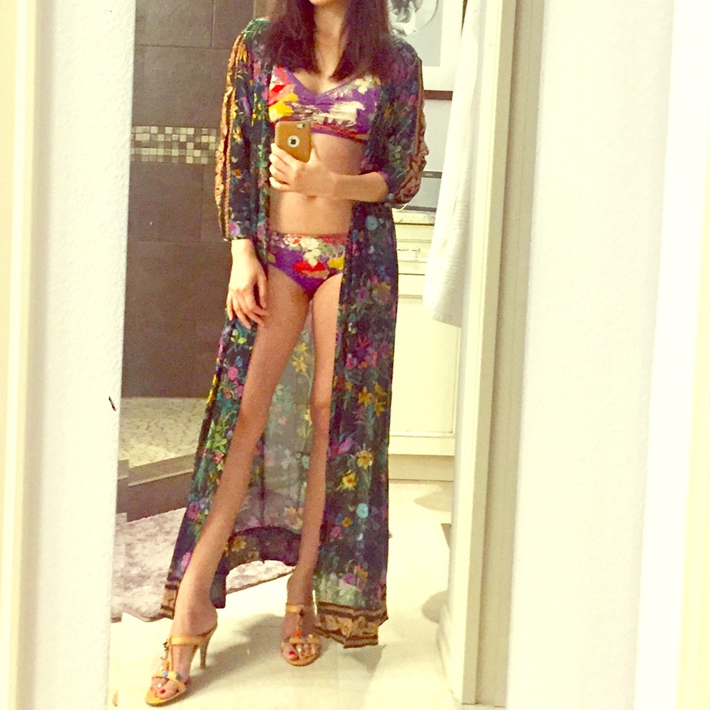 BNWT Spell GQ duster, size OS