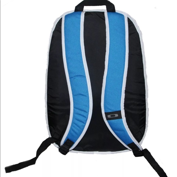 Oakley Adult Streetman 2.0 Backpack Blue Grey - Picture 2 of 4