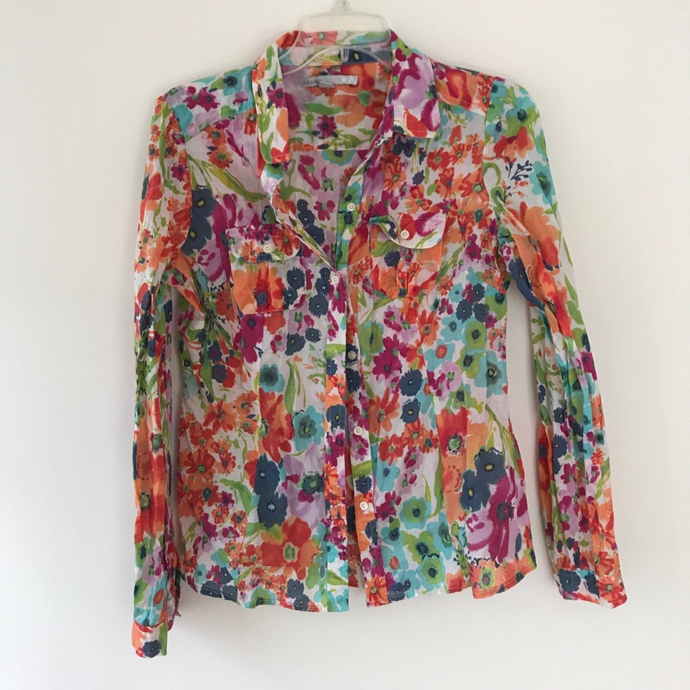 Women's floral lightweight collared button down