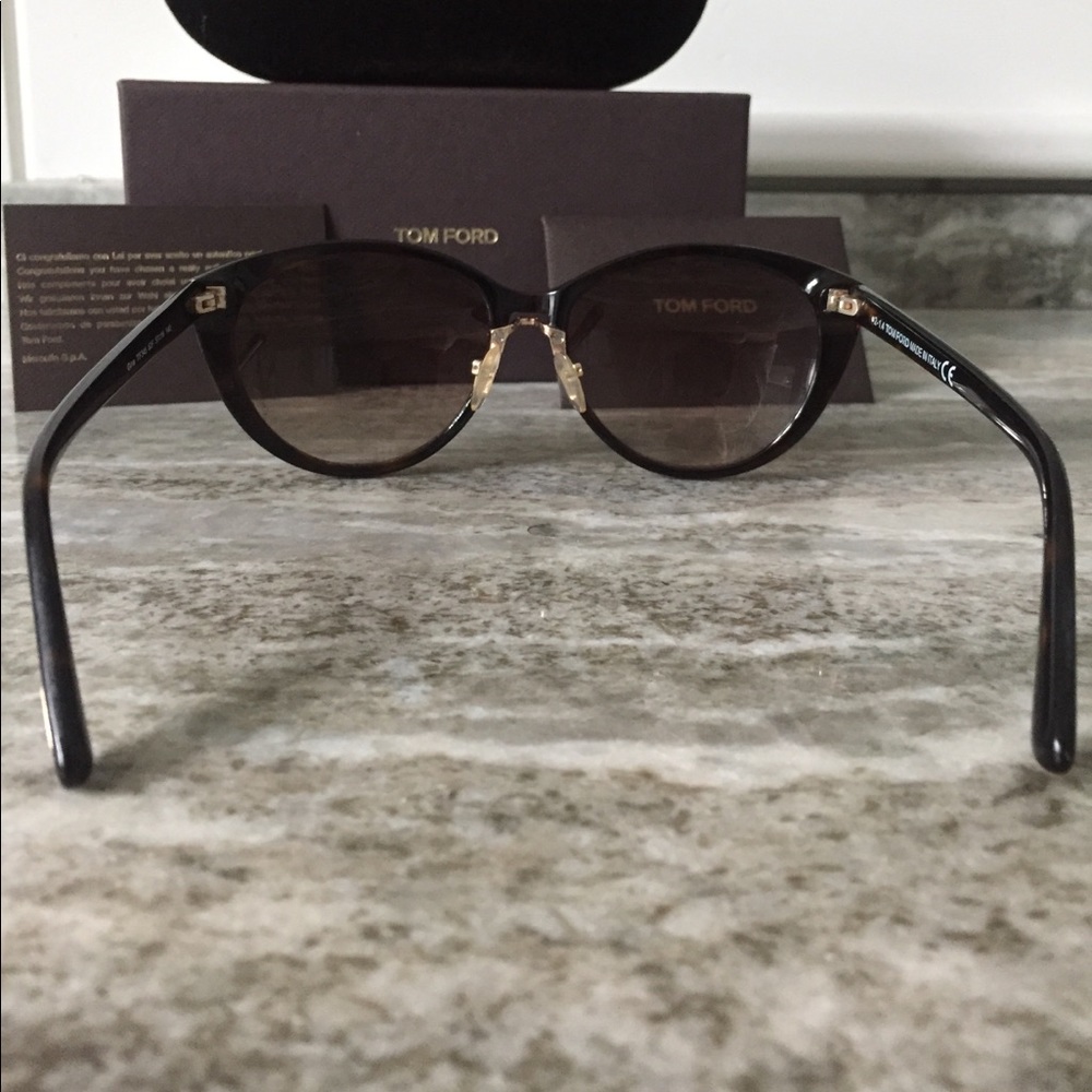 Tom Ford - Picture 3 of 4