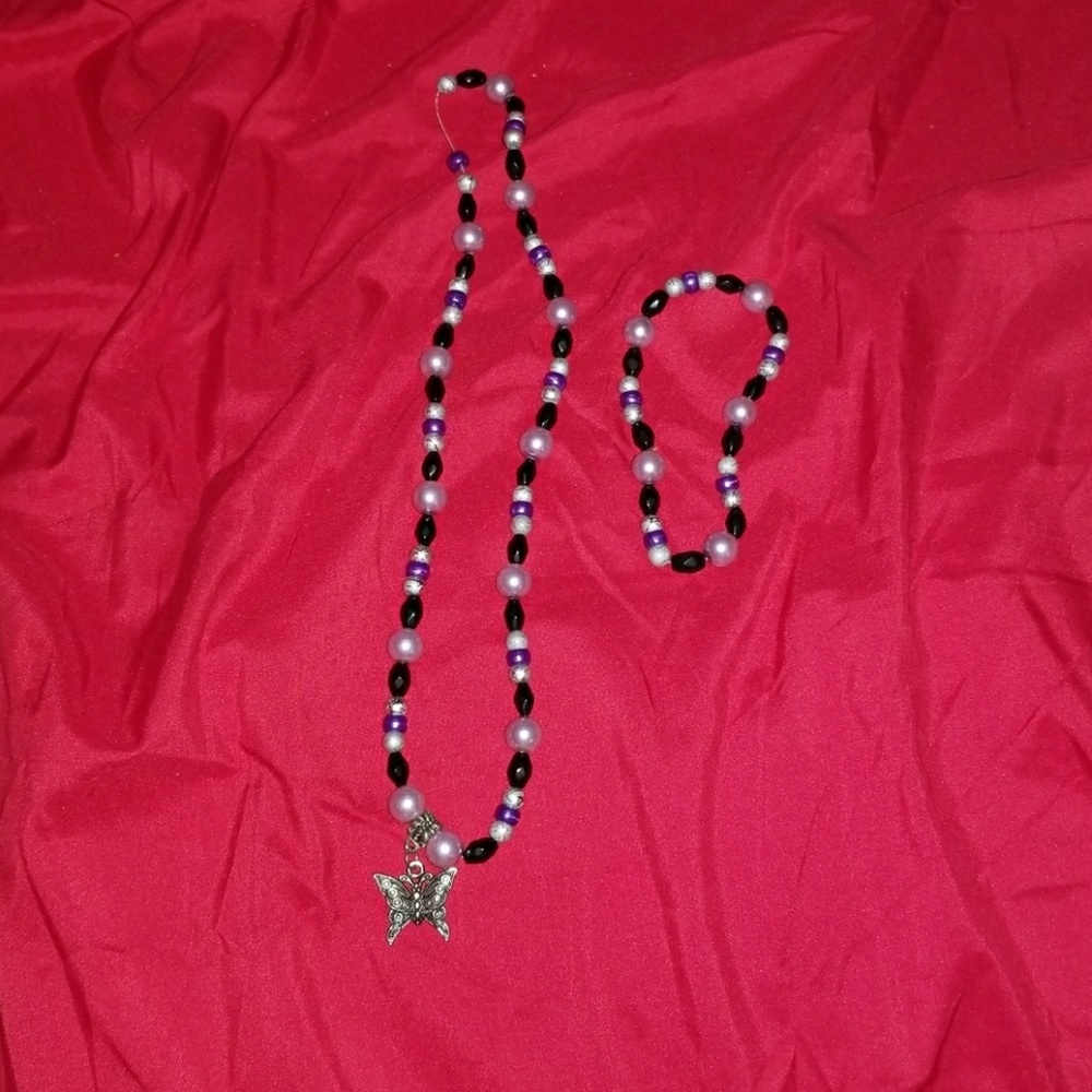 Necklace an matching braclet