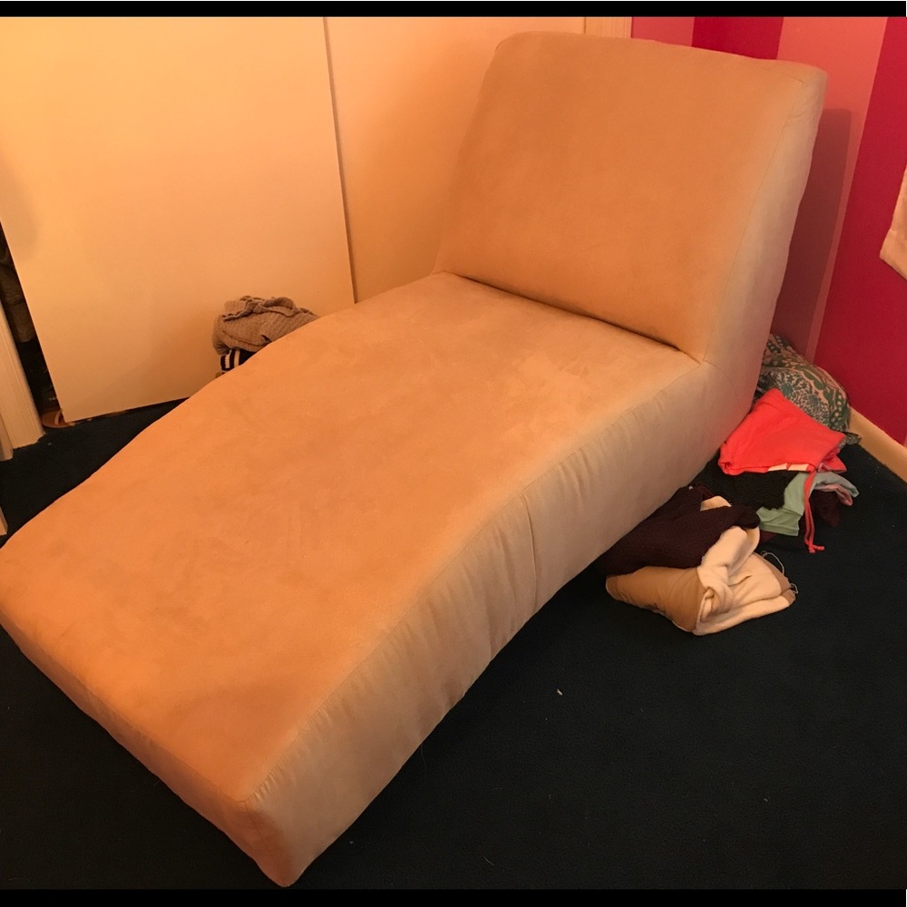 Lounge chair