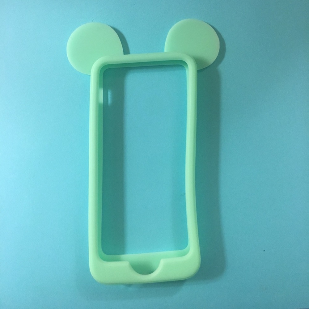 Mickey Mouse iPhone Case (5/5s)