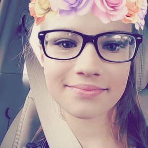 Meet your Posher, Eva