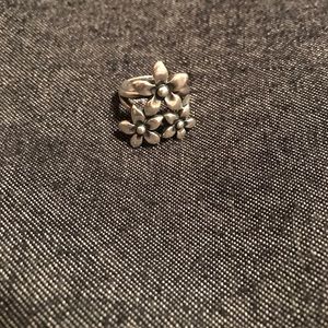 James Avery Size 5-6 Flower Ring