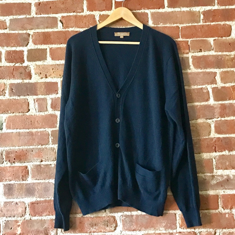 ❌SOLD❌ Navy cashmere cardigan | size L