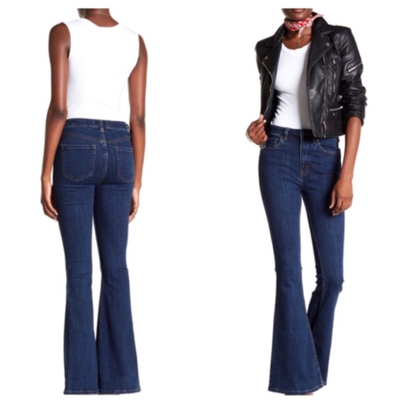 Free People High Rise Stretchy Flared Jeans. NWT. - Picture 2 of 7