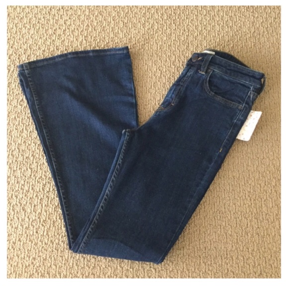 Free People High Rise Stretchy Flared Jeans. NWT. - Picture 7 of 7