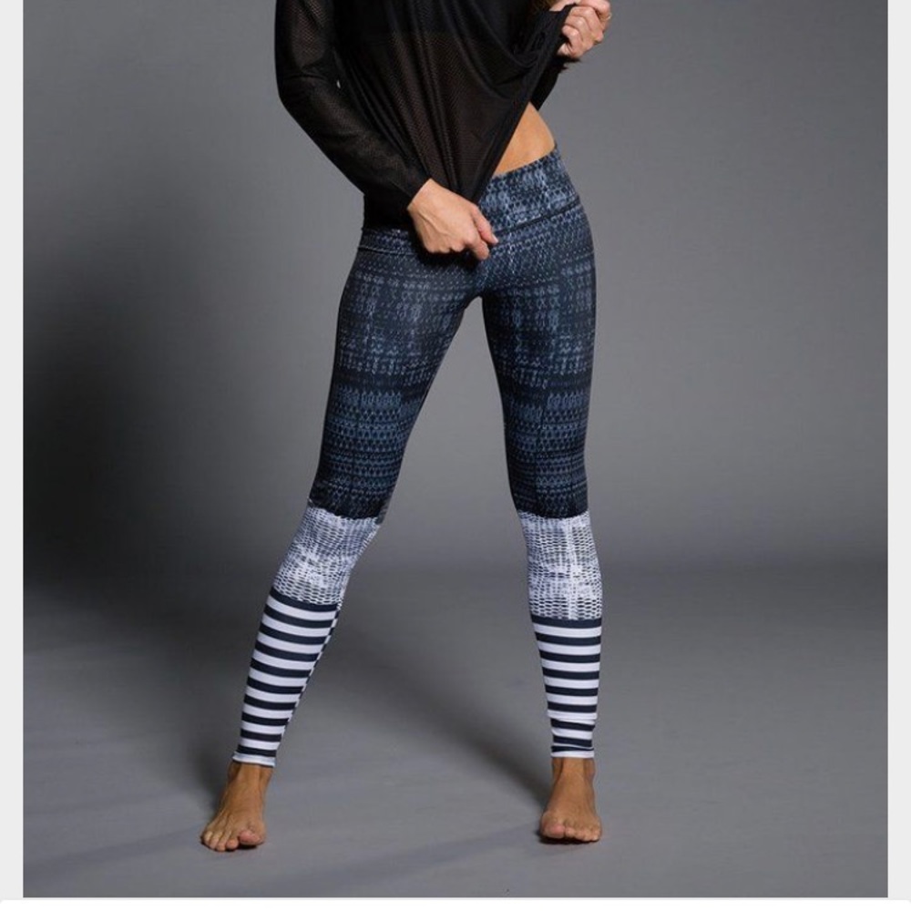 Onzie Graphic Legging S - Picture 1 of 5