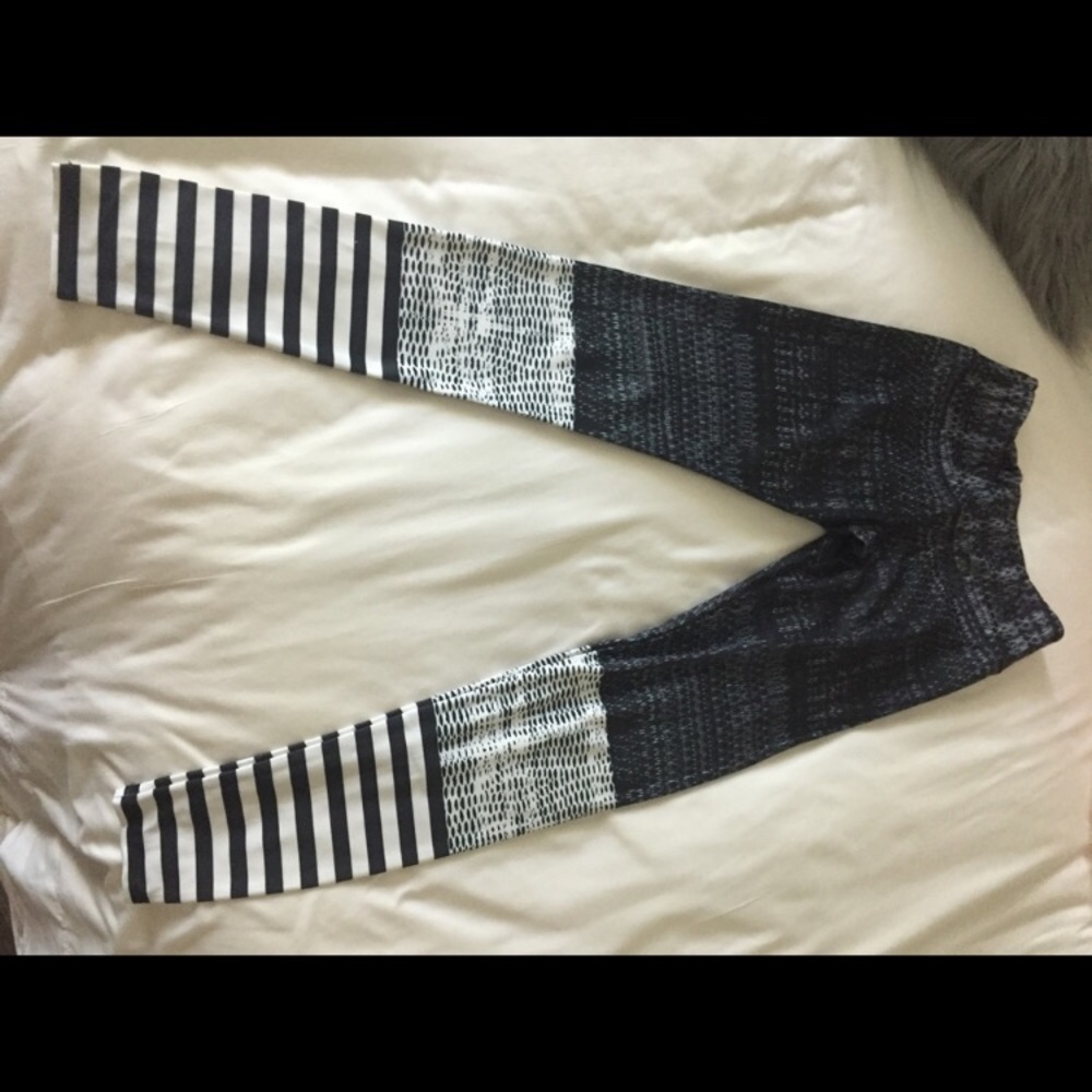 Onzie Graphic Legging S - Picture 5 of 5