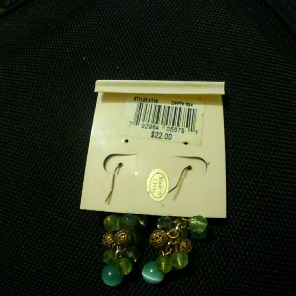 Necklace and earrings - Picture 2 of 2