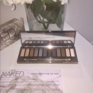 naked smoky palette • urban decay