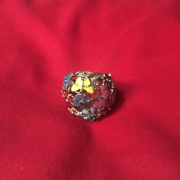 Colorful Flower Ring - Picture 6 of 6