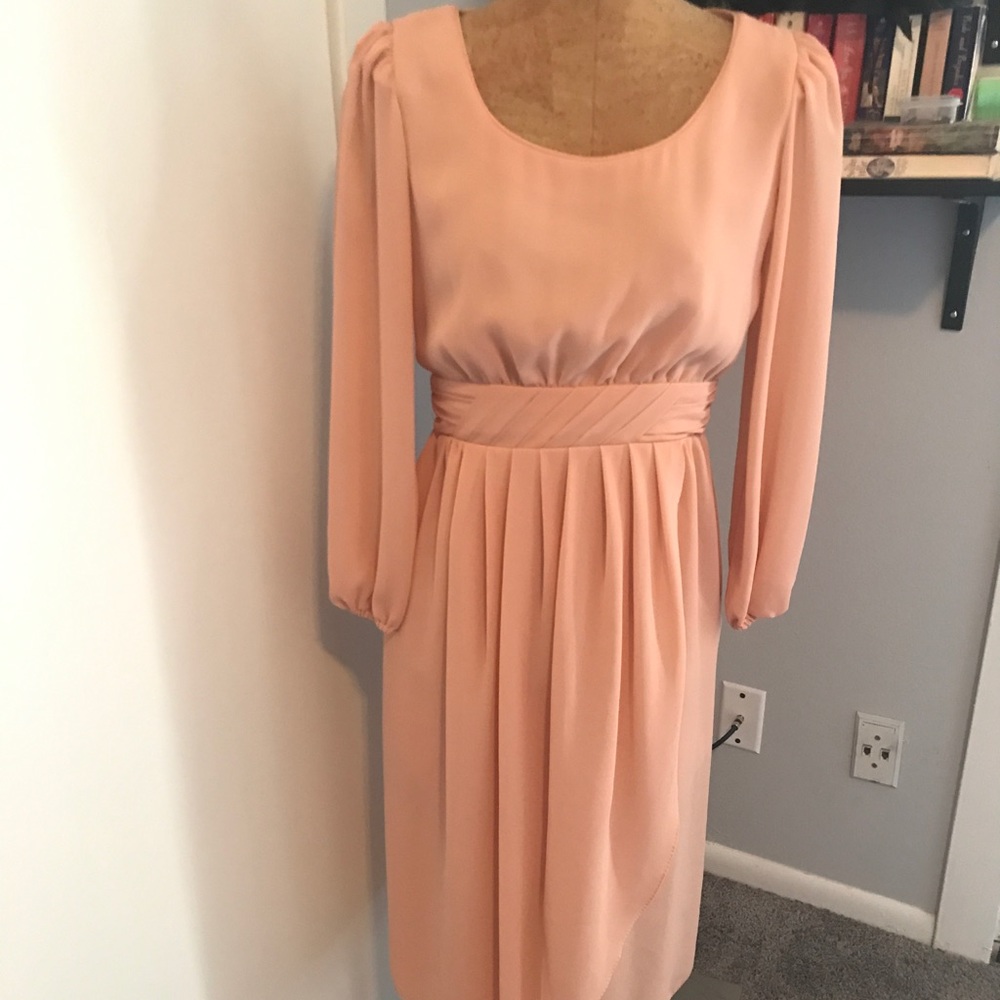 Vintage peach/pink dress, 1970's does 1940's