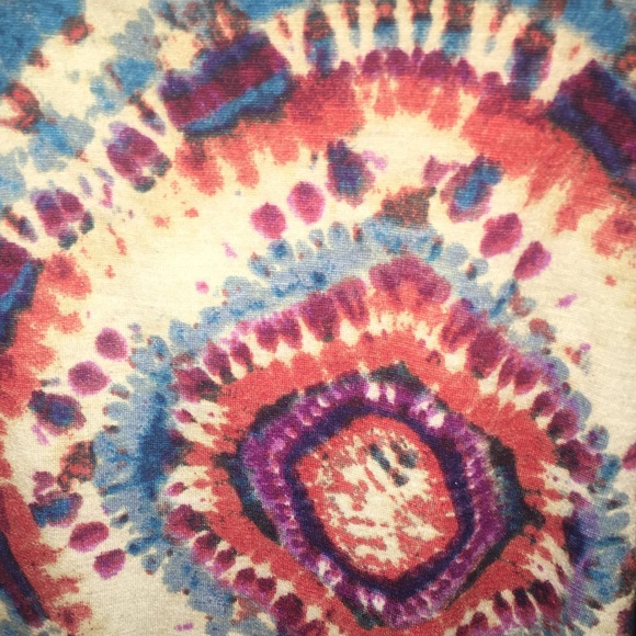 Tie Dye Soft Lightweight Open Knit Back Top NWT - Picture 2 of 4