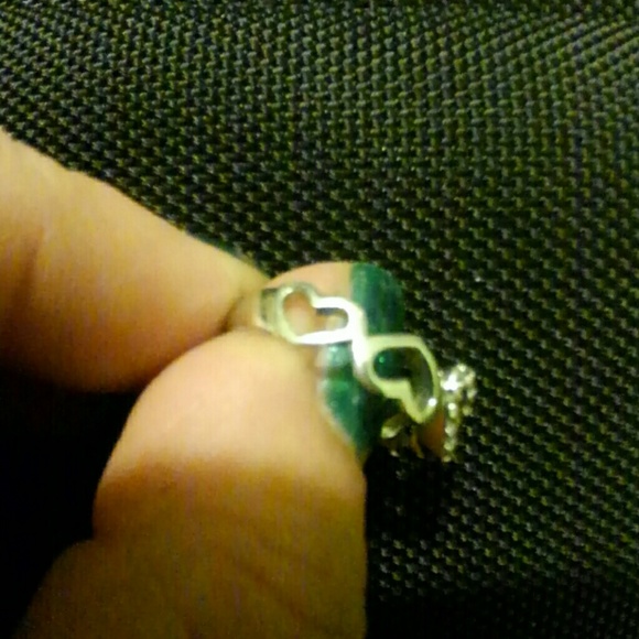 Heart ring - Picture 2 of 3