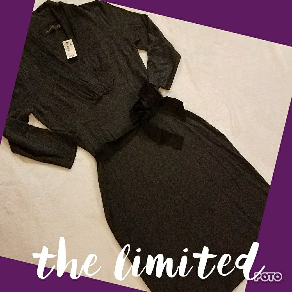 The Limited Gray Fold Vneck Sweater Dress Size XS