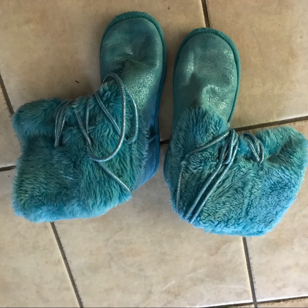 Fuzzy blue boots