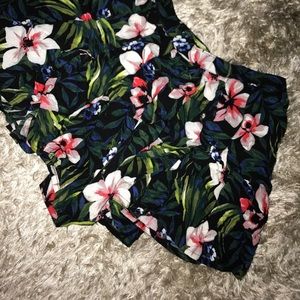Hollister Tropical Summer Skort