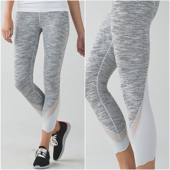 Lululemon Wunder Under Crop Roll Down Mesh - Picture 2 of 8