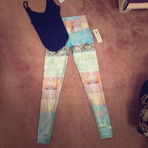 Teeki leggings