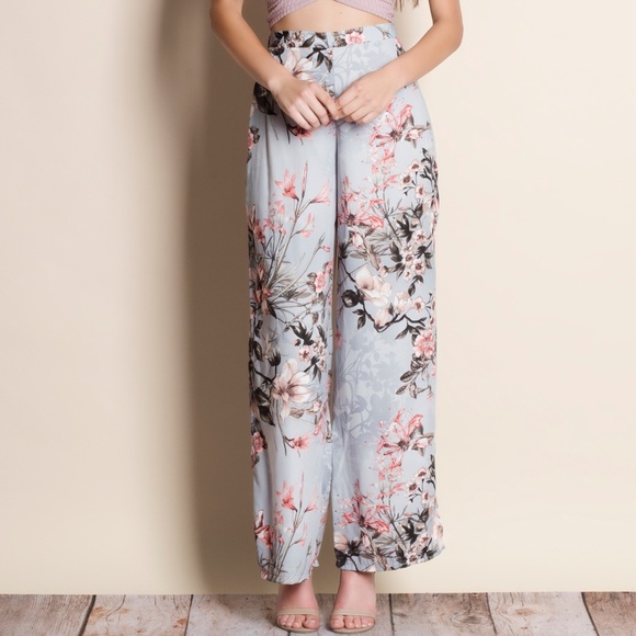 Floral Open Wide Leg Pants - Picture 4 of 4