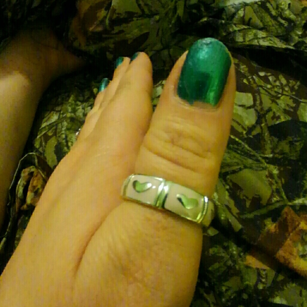 Heart Thumb ring