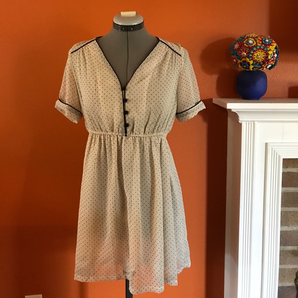 Polkadot lightweight dress