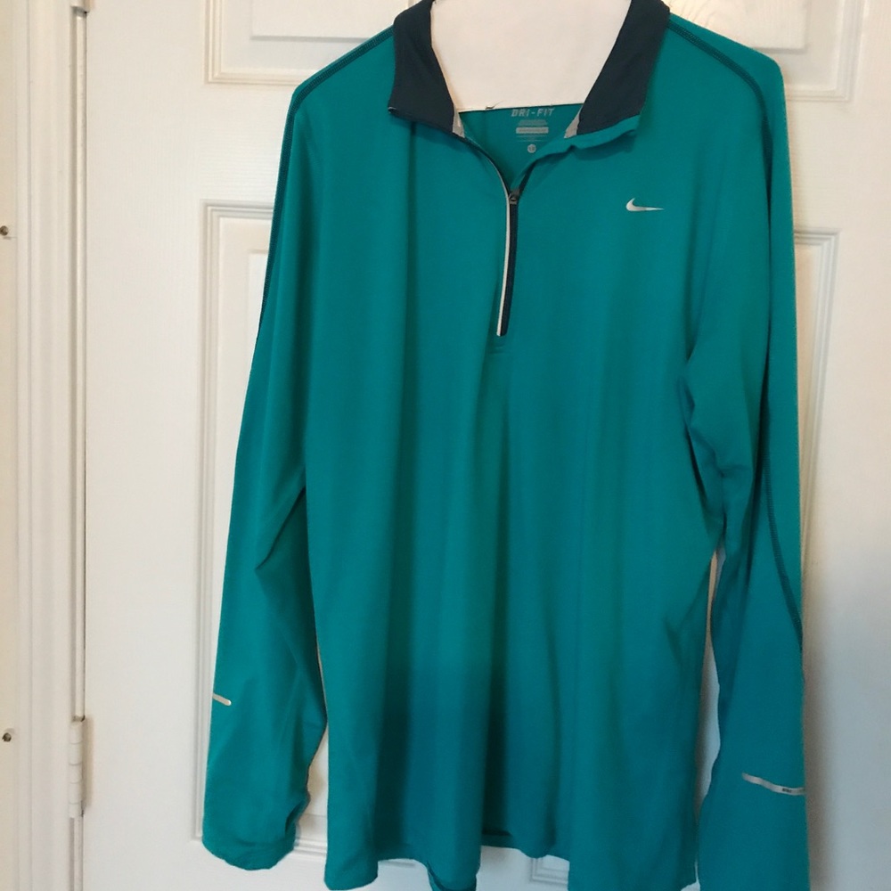 Woman's Nike Running Dri-Fit Sweatshirt (Teal)