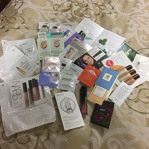 Sample lot with full size Buxom whipped wandress