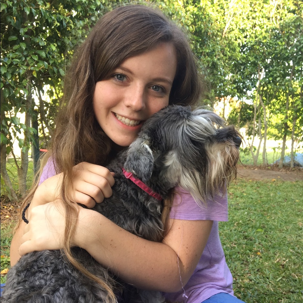 Meet your Posher, Emily