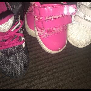 3 pair of toddler tennis shoes