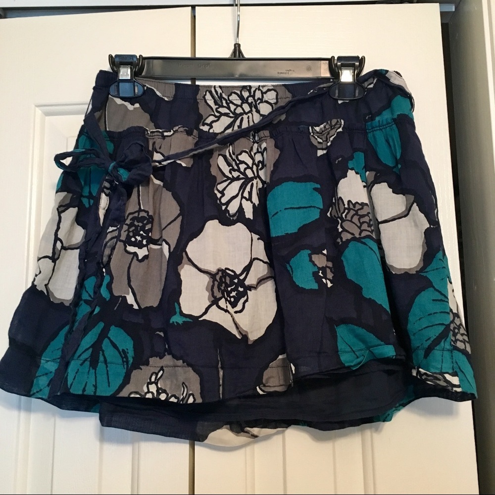Floral Hollister skirt