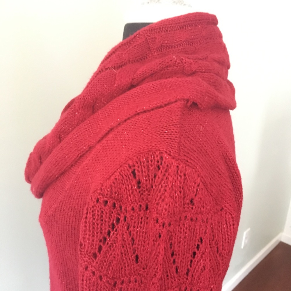 Red sweater - Picture 2 of 4