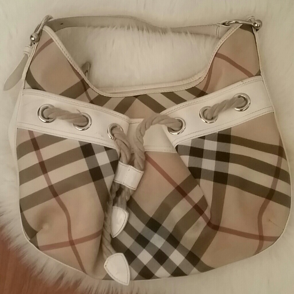 Authetic Burberry nova check bag