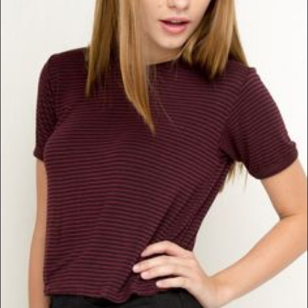 Brandy Melville maroon stripped t-shirt