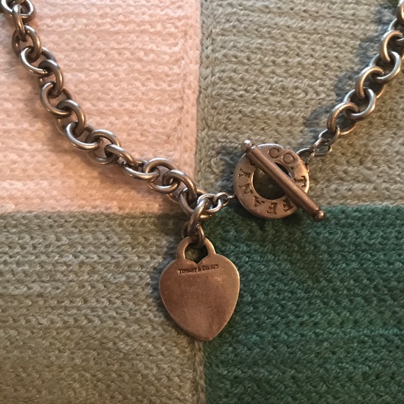 Tiffany & co. heart tag toggle necklace authentic - Picture 5 of 6