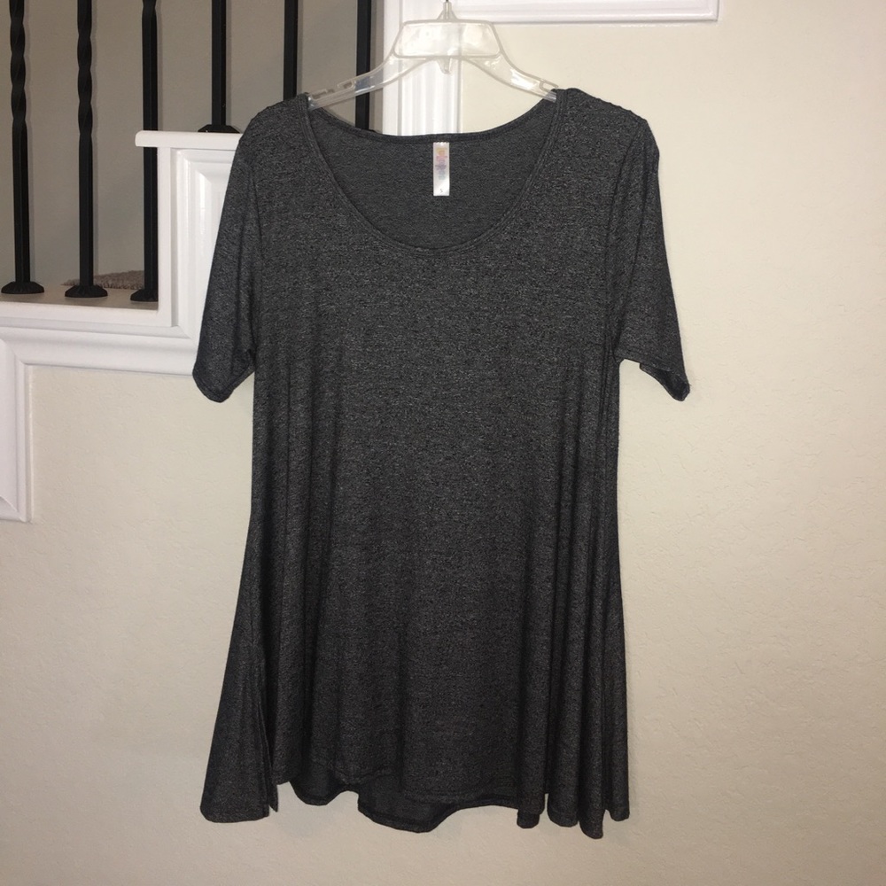 🦄LulaRoe Perfect Tee🦄