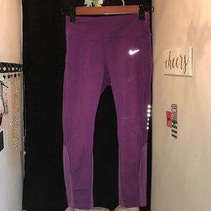 Nike purple dry-fit cropped leggings, size XS.