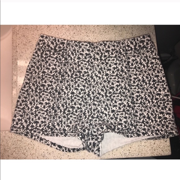 Pacsun bullhead daisy hipster high waisted shorts - Picture 4 of 5
