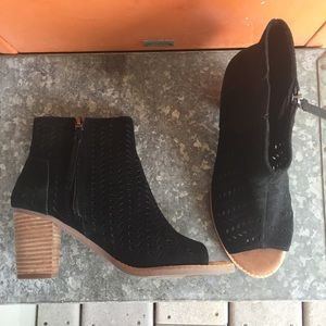 TOMS- Majorca Peep Toe Booties