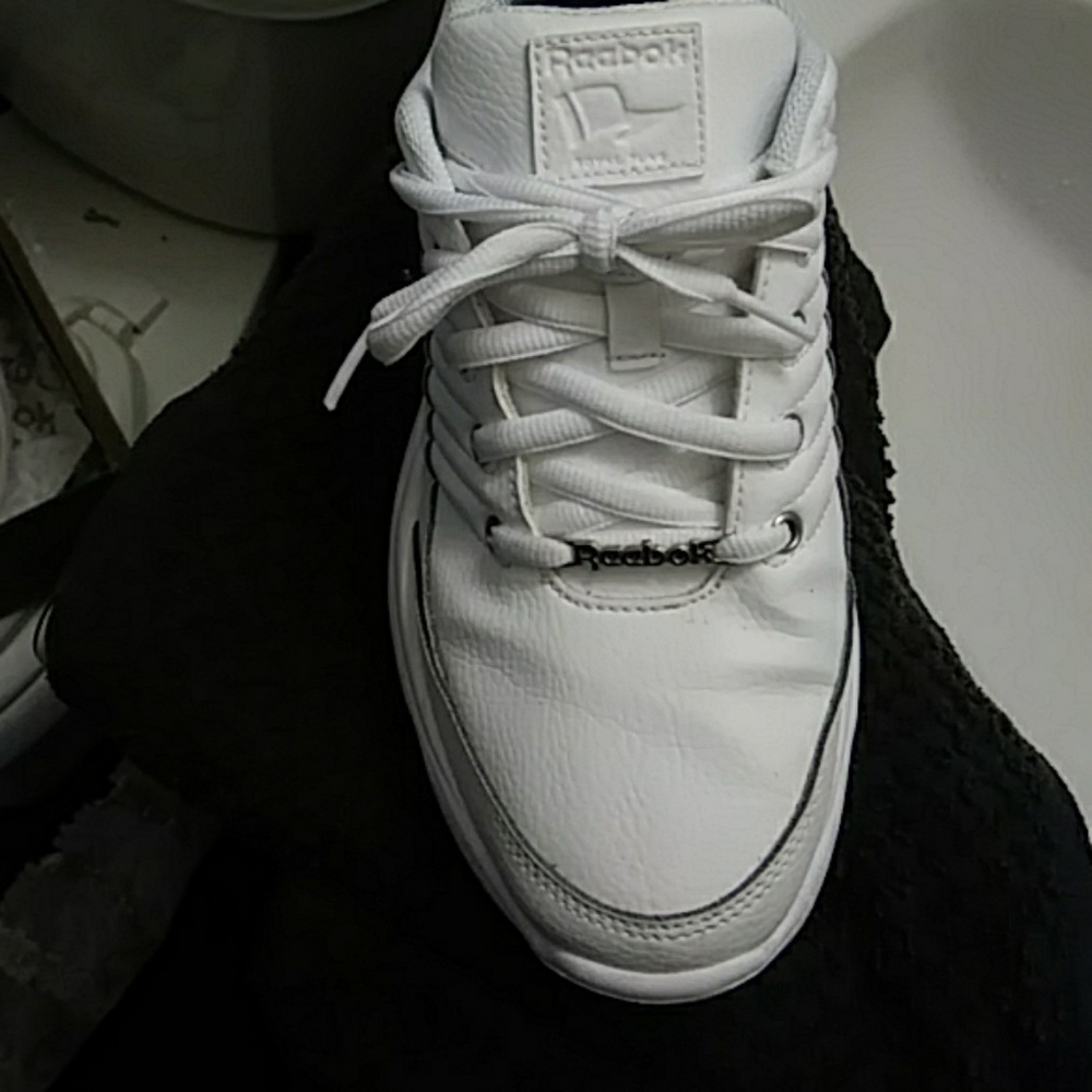 Sneakers by Reeboks - Picture 3 of 4